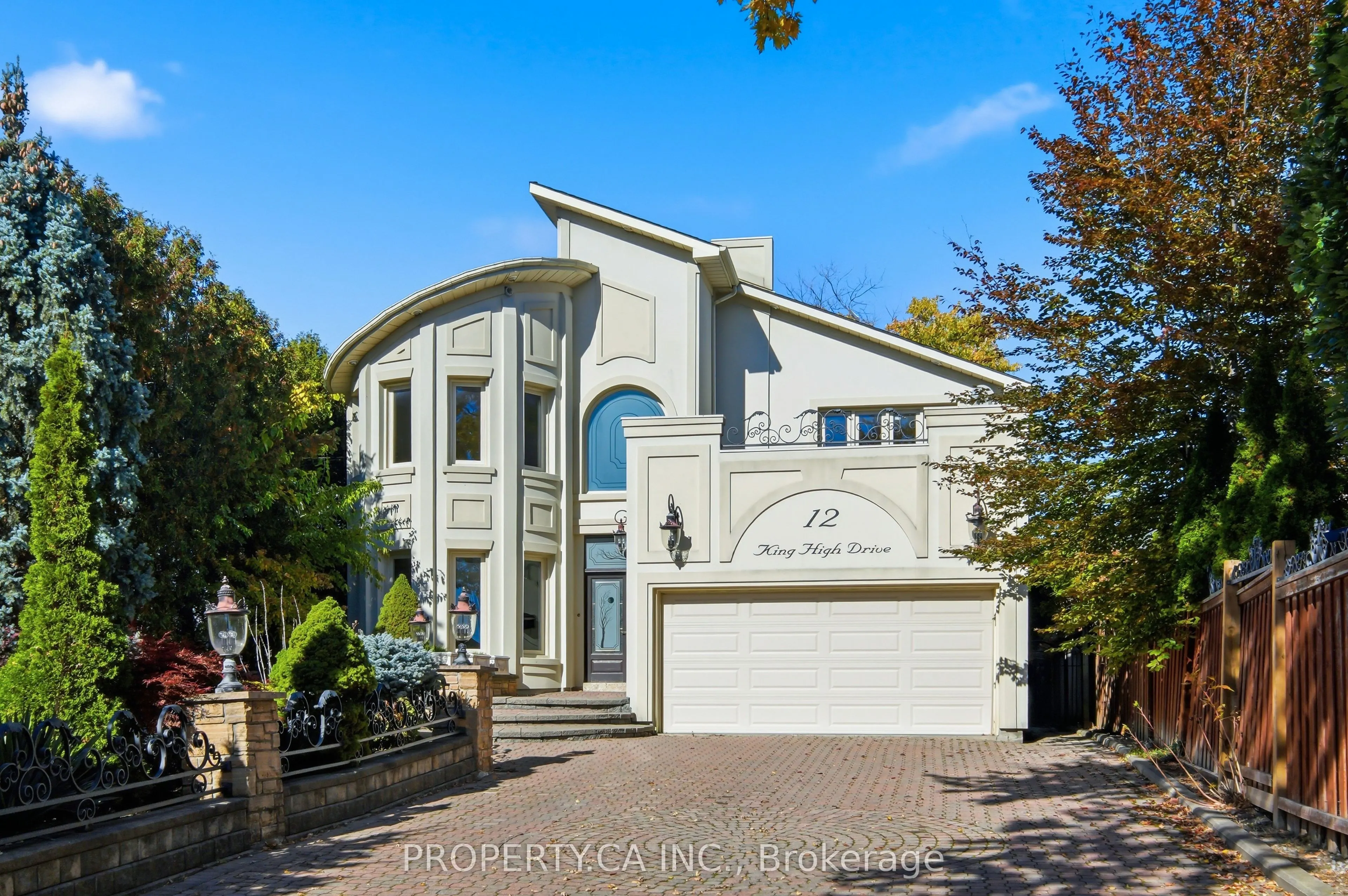12 King High Drive