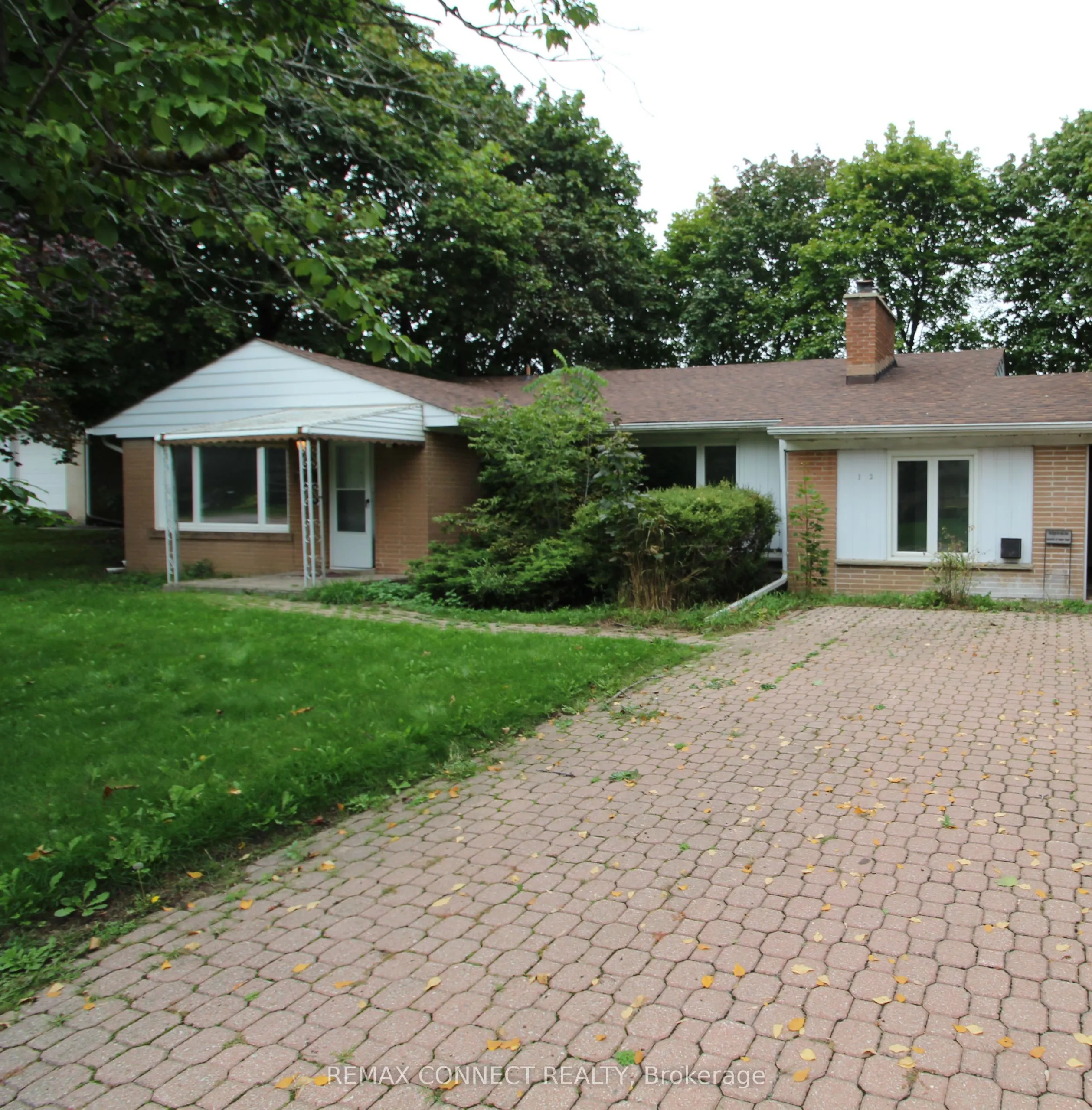 12 Longbridge Road #Lower - 2 Bedroom