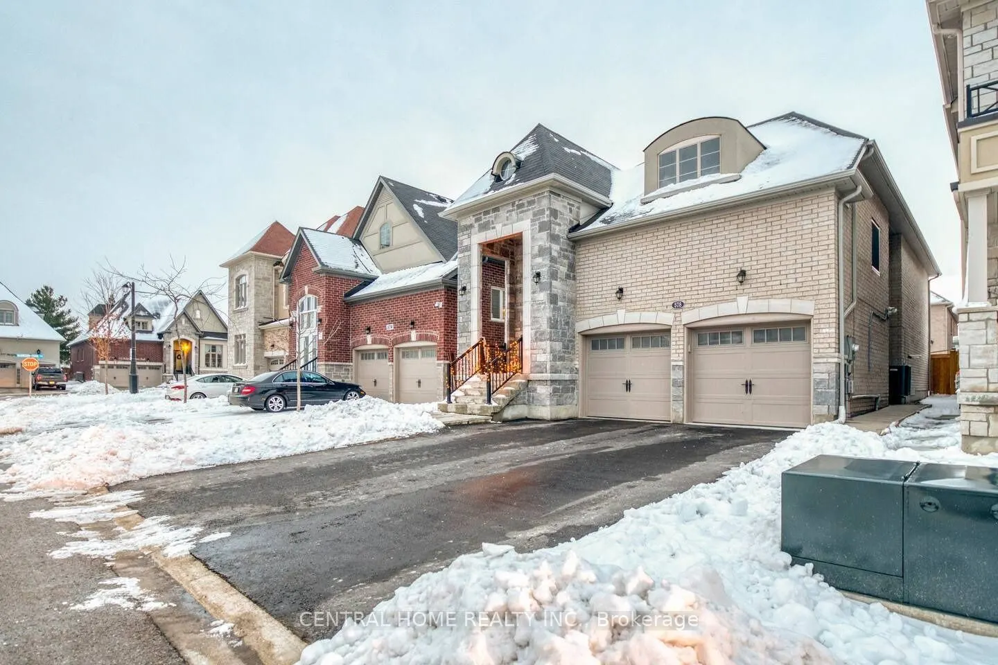 578 Sweetwater Crescent
