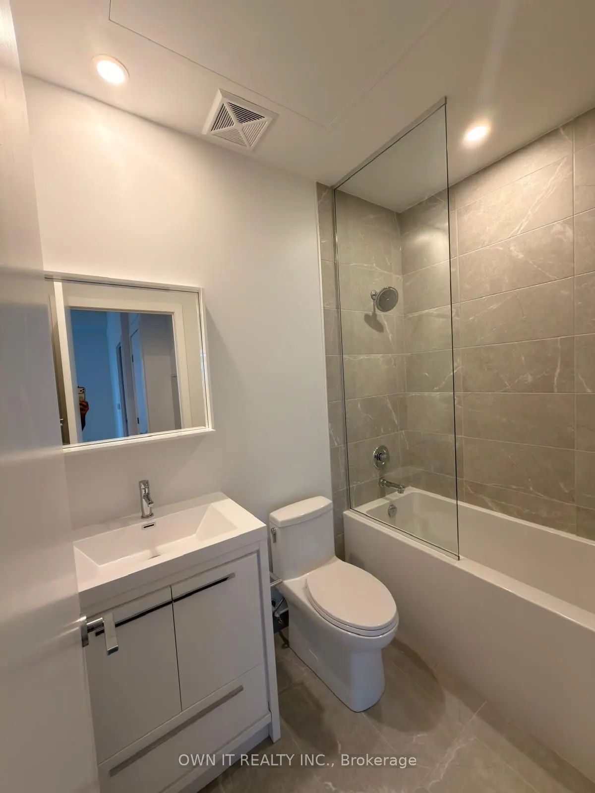 21 Meadowdale Road #1407