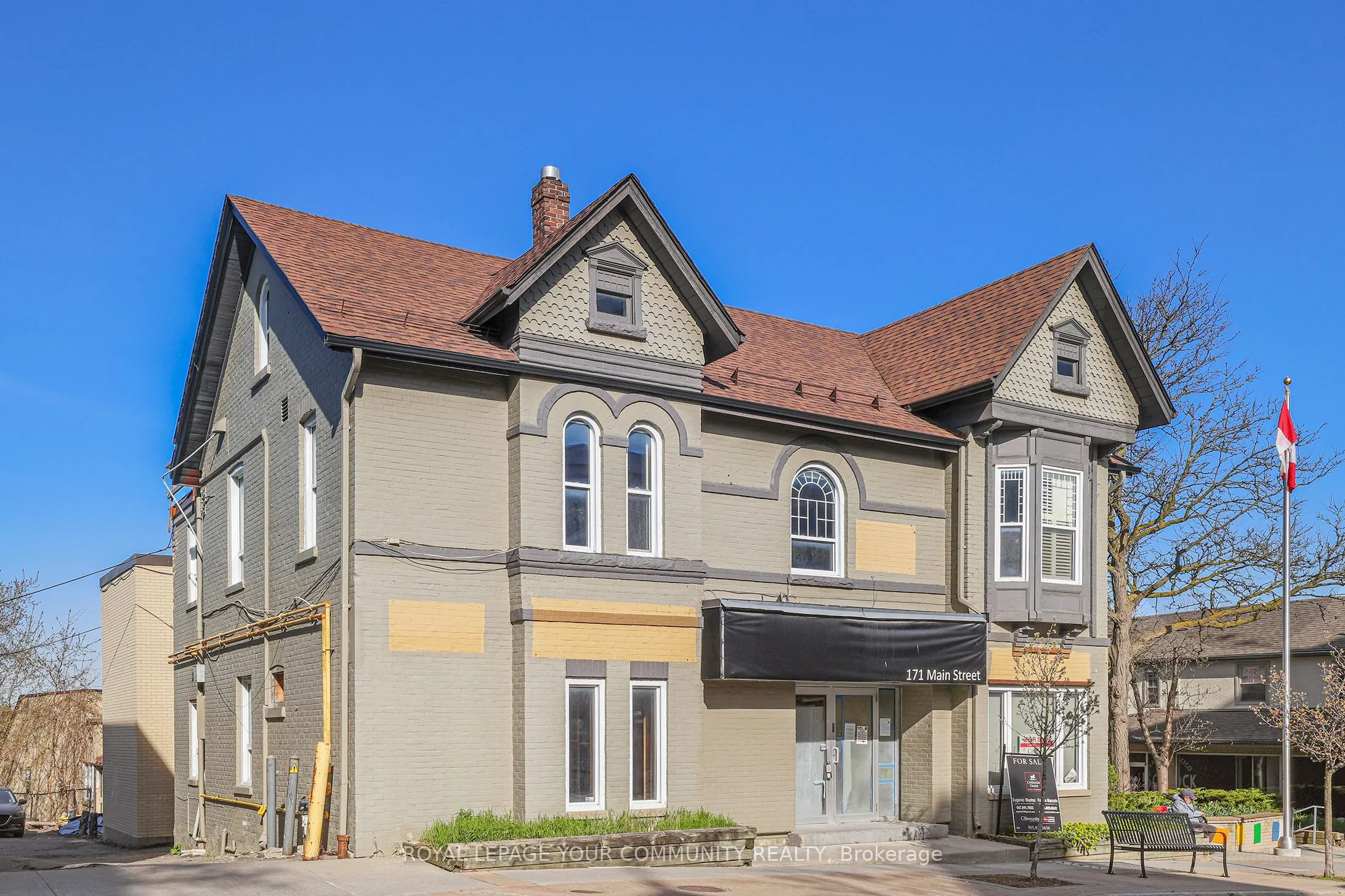 171 Main Street S