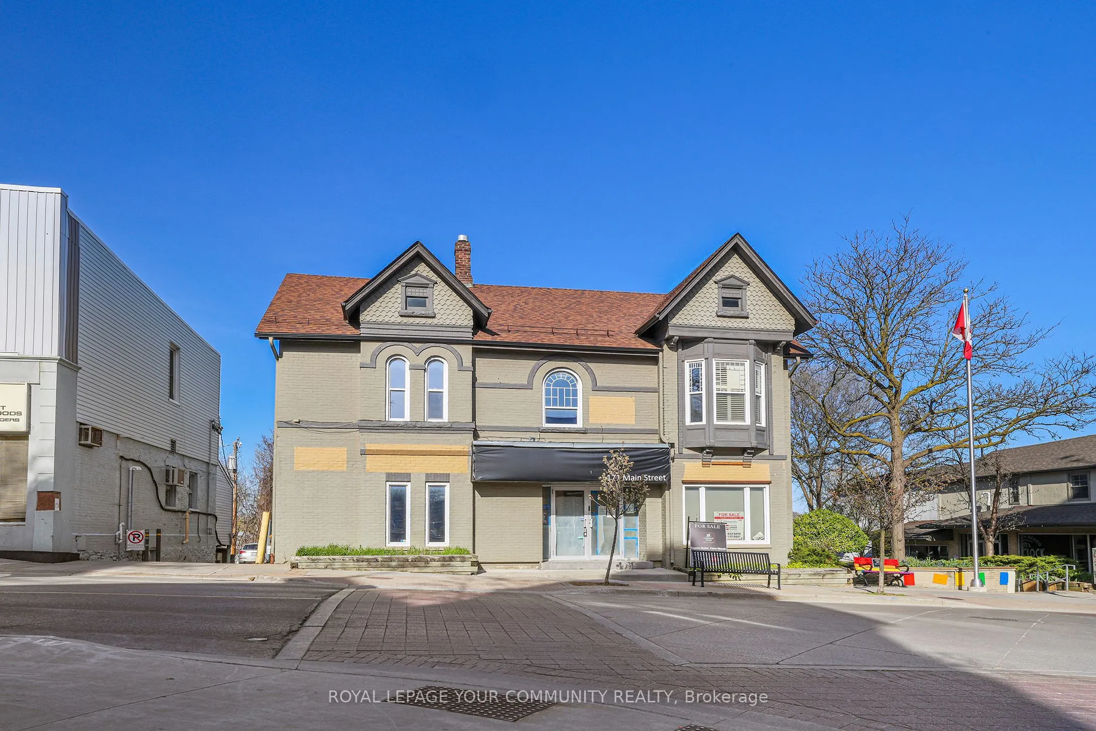 171 Main Street S
