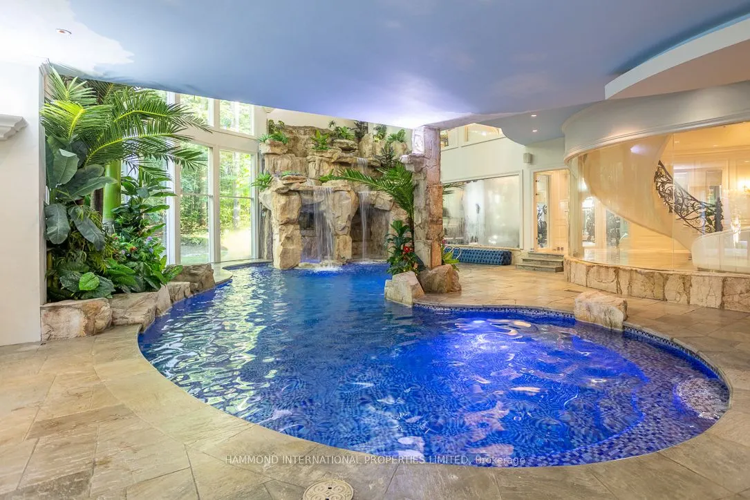 33 Forest Ridge Road