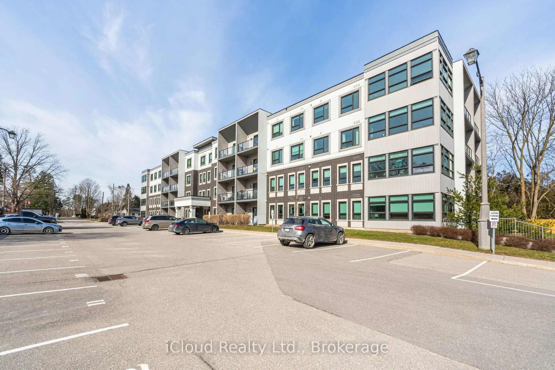 69 Boyne Street N, #402
