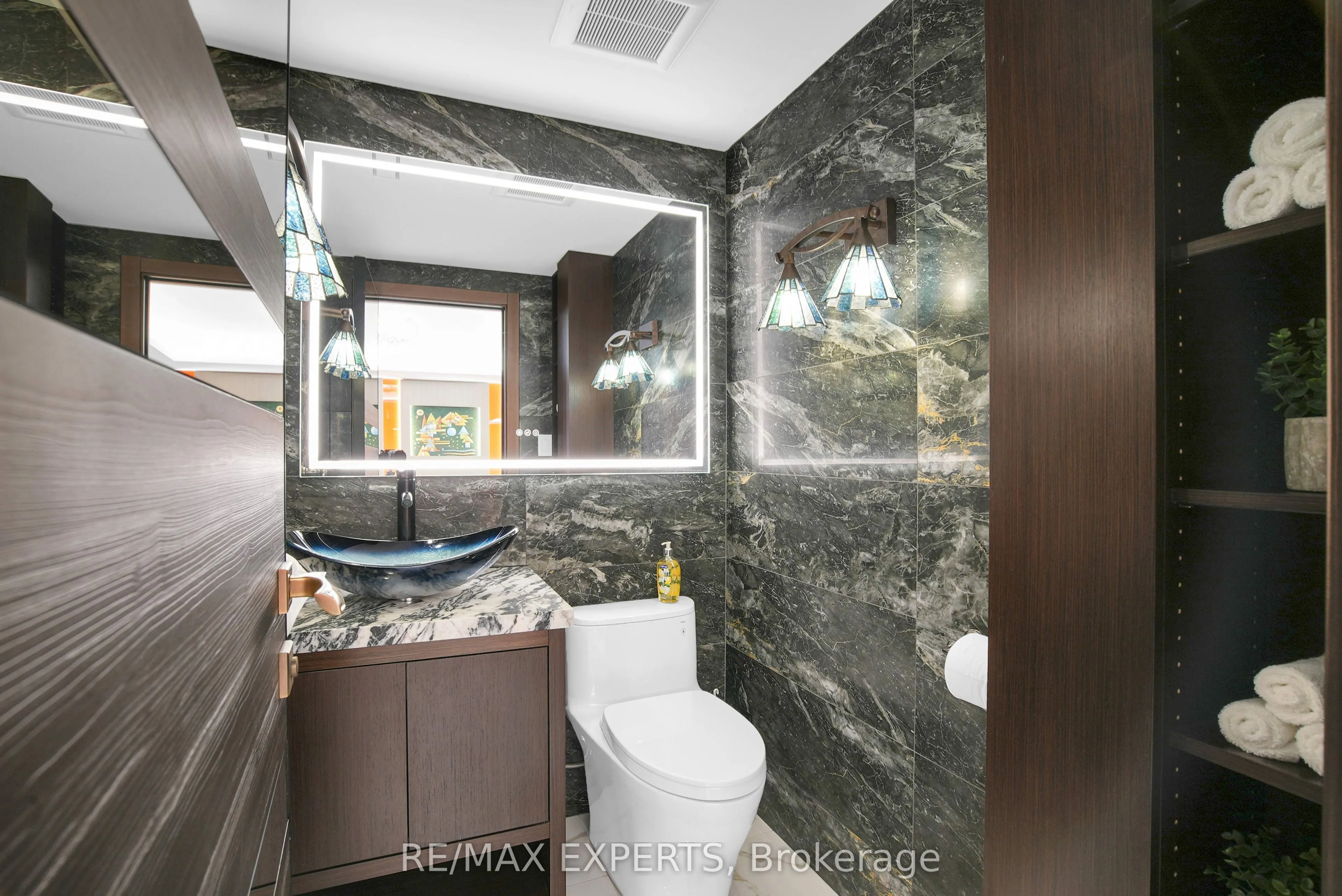 188 King High Drive