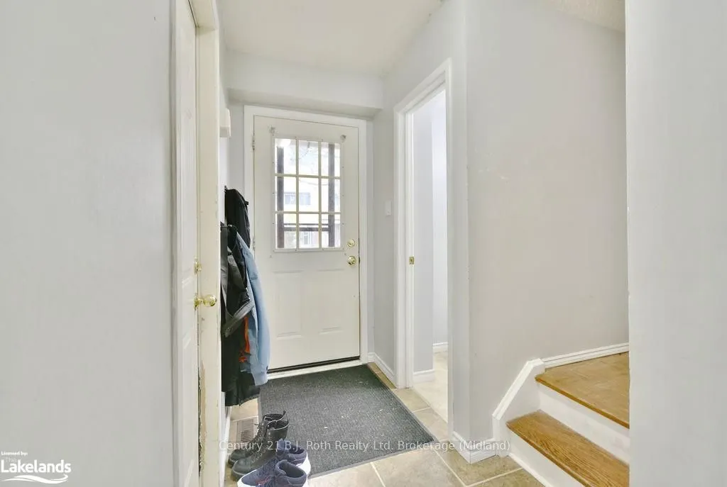 441 BARRIE Road #7