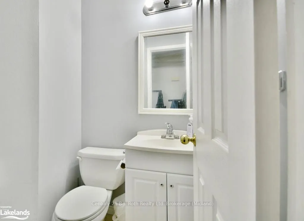 441 BARRIE Road #7