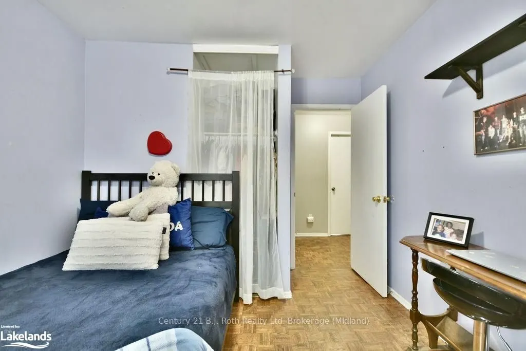 441 BARRIE Road #7