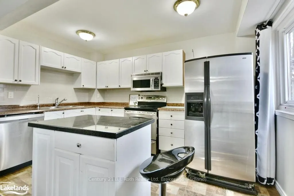 441 BARRIE Road #7