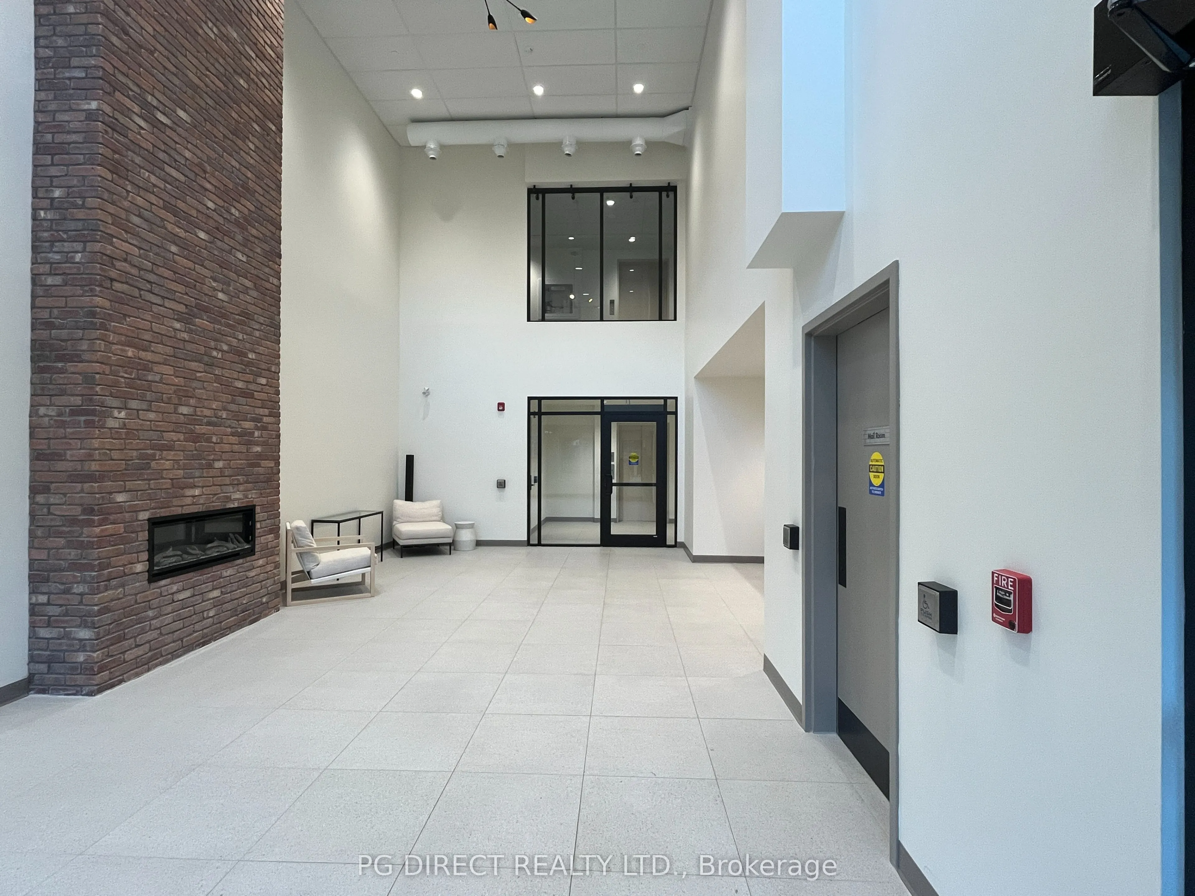 121 Mary Street #224