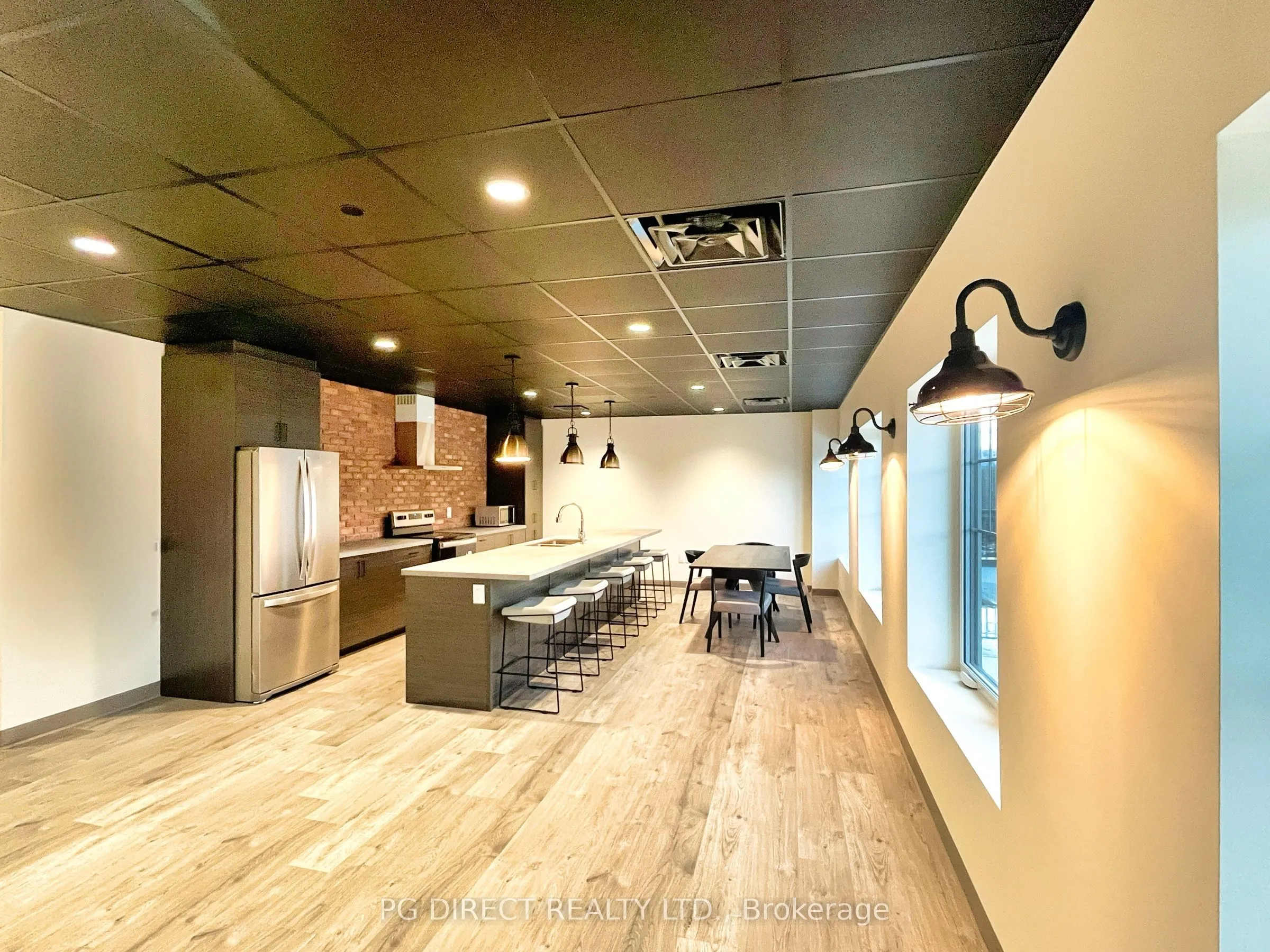 121 Mary Street #224