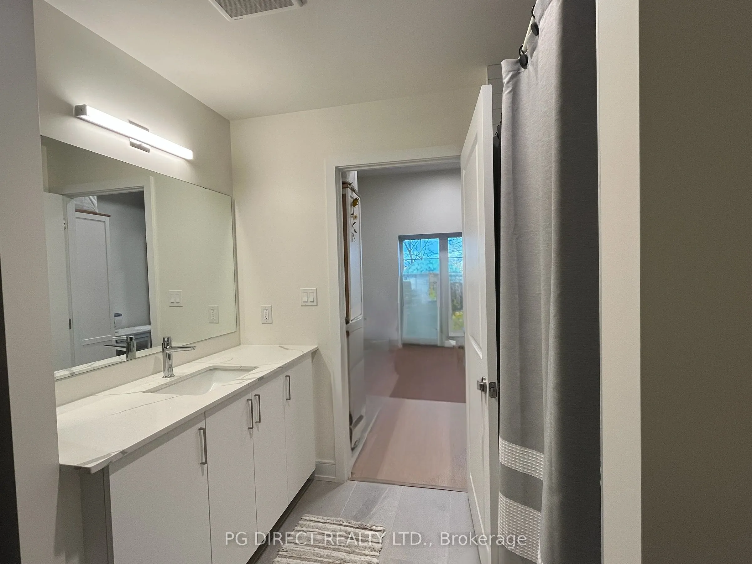 121 Mary Street #224