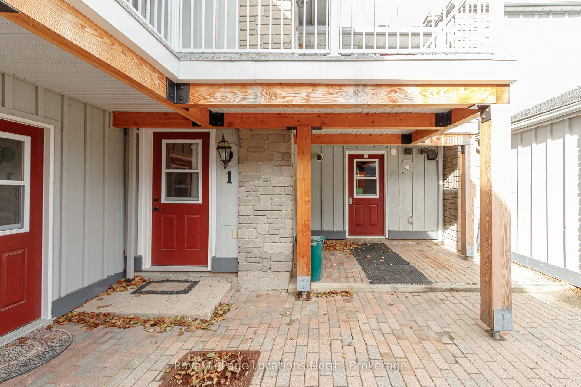 891 River Road W #1
