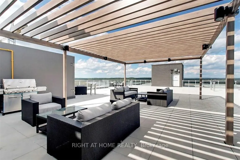 58 Lakeside Terrace, #1006