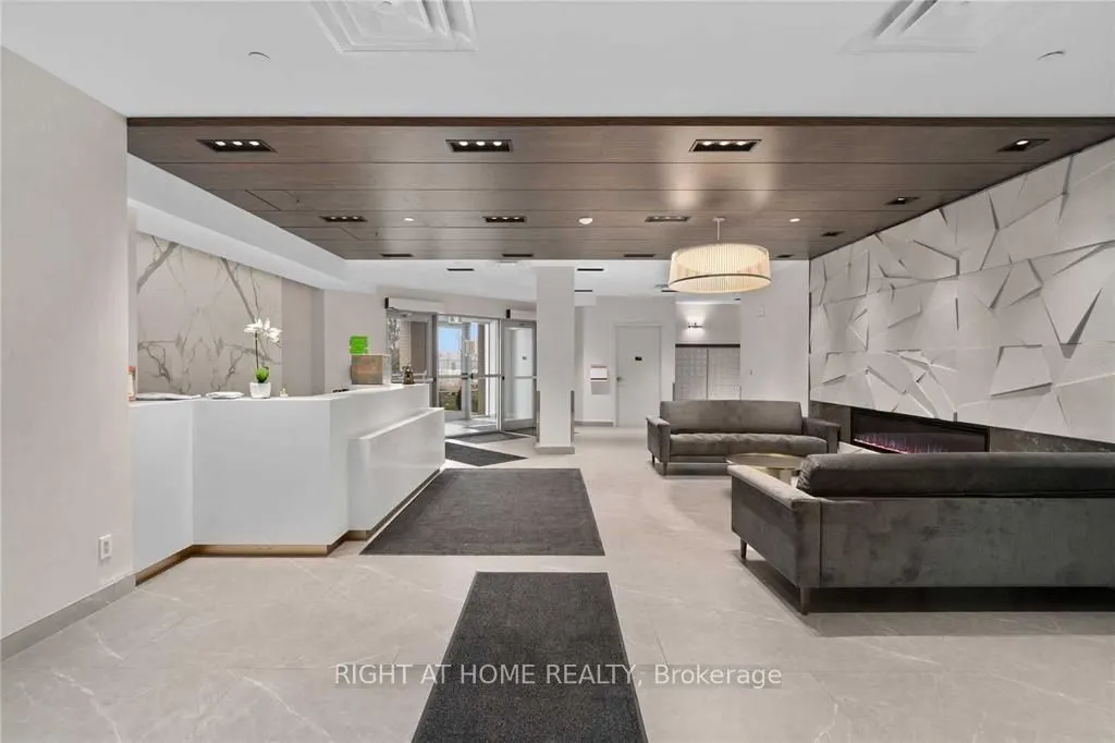 58 Lakeside Terrace, #1006