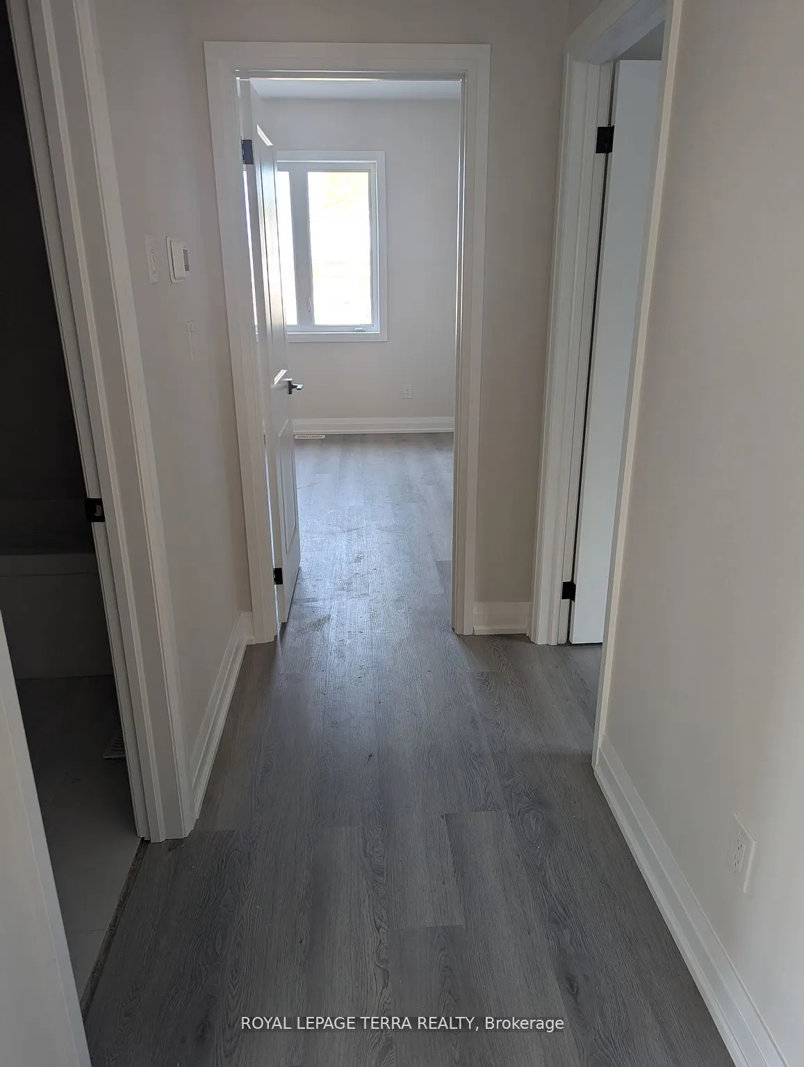 2 Joanne Crescent N