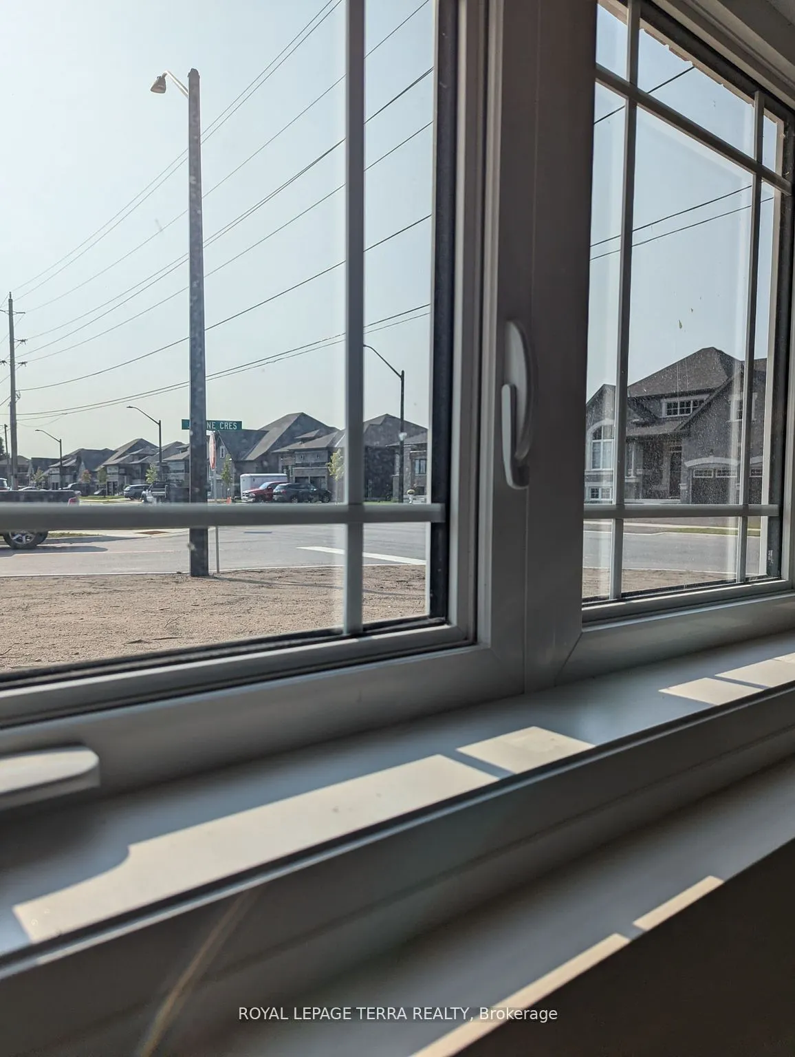 2 Joanne Crescent N