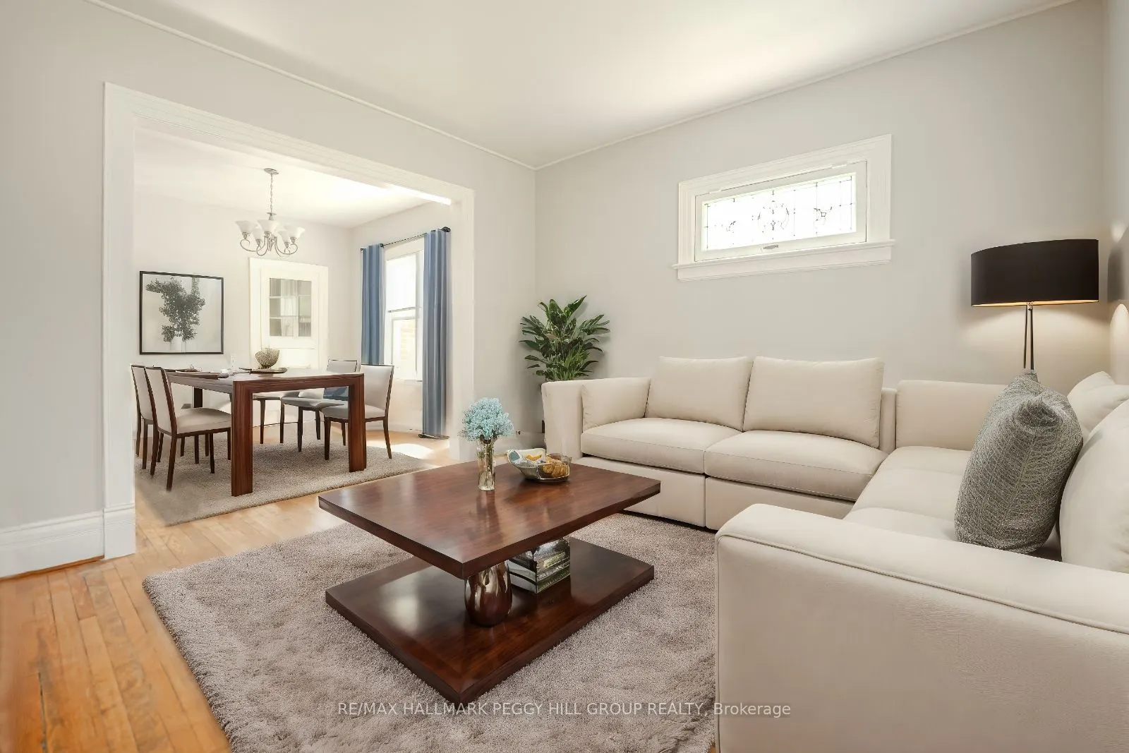 243 Dunlop Street E
