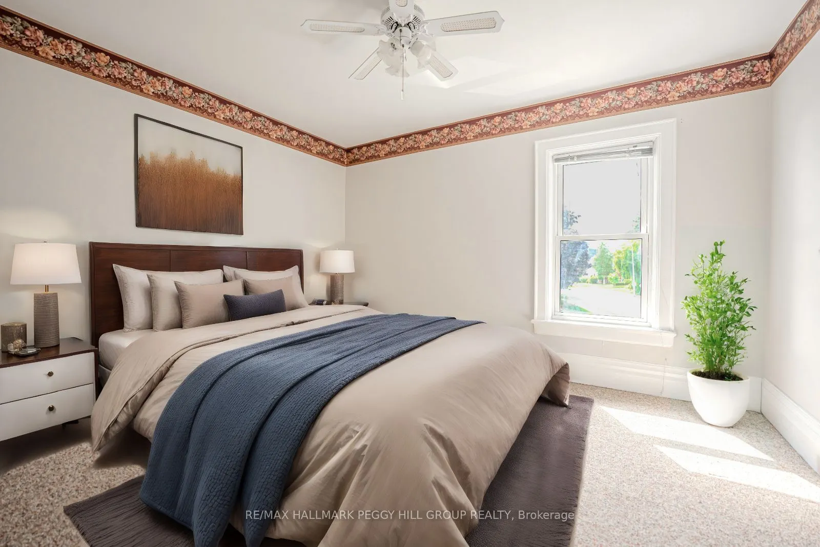 243 Dunlop Street E