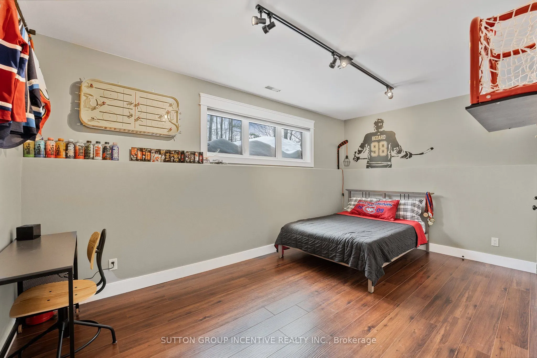 48 Tall Pines Drive