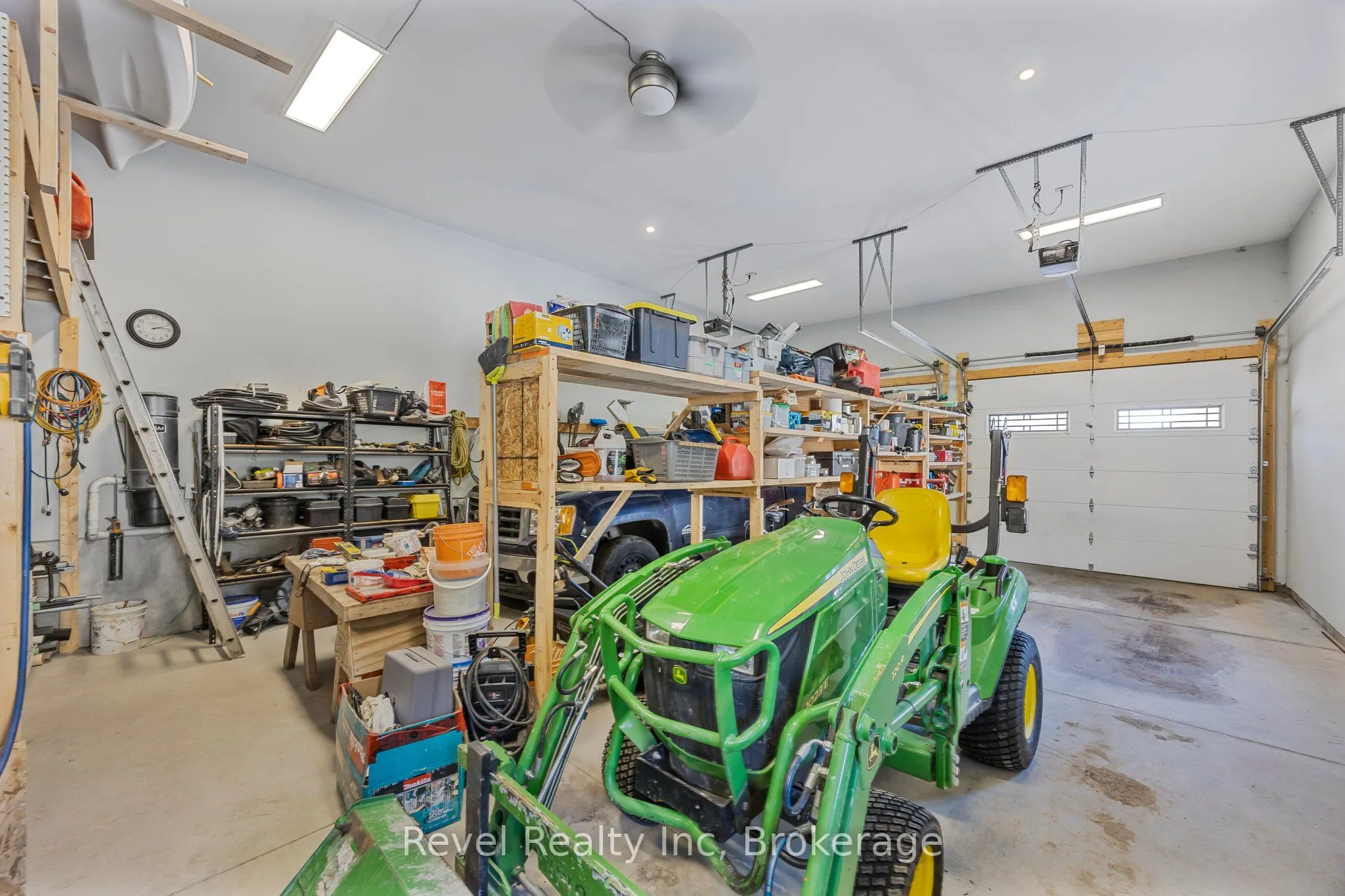 15 Stoney Road