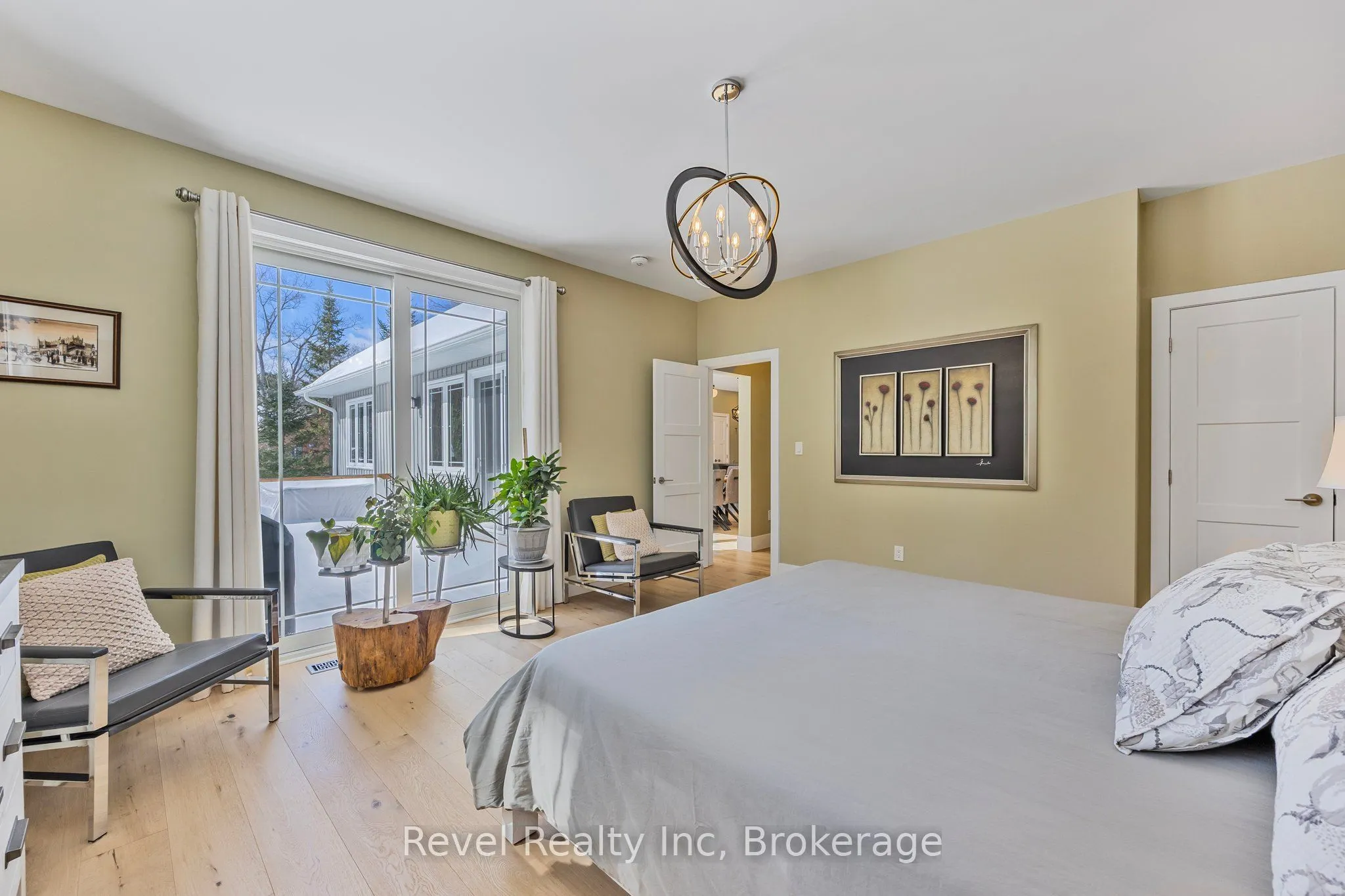 15 Stoney Road