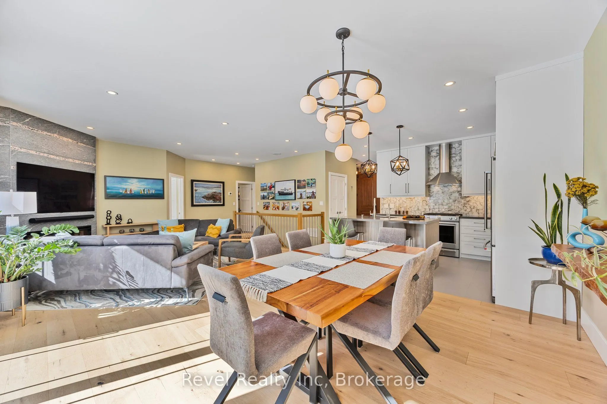 15 Stoney Road