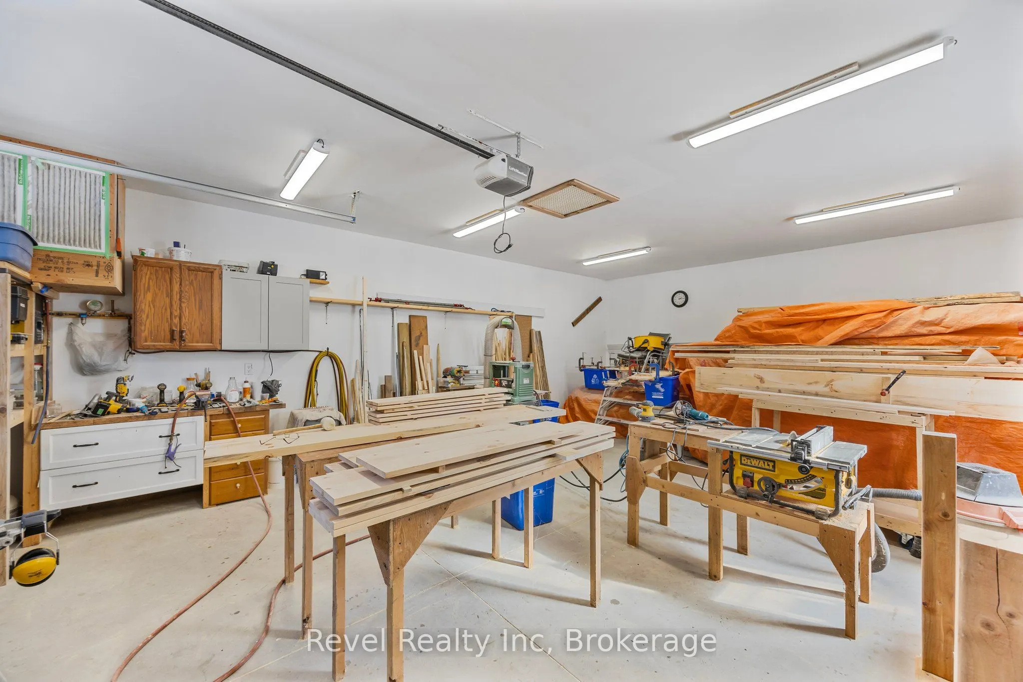 15 Stoney Road