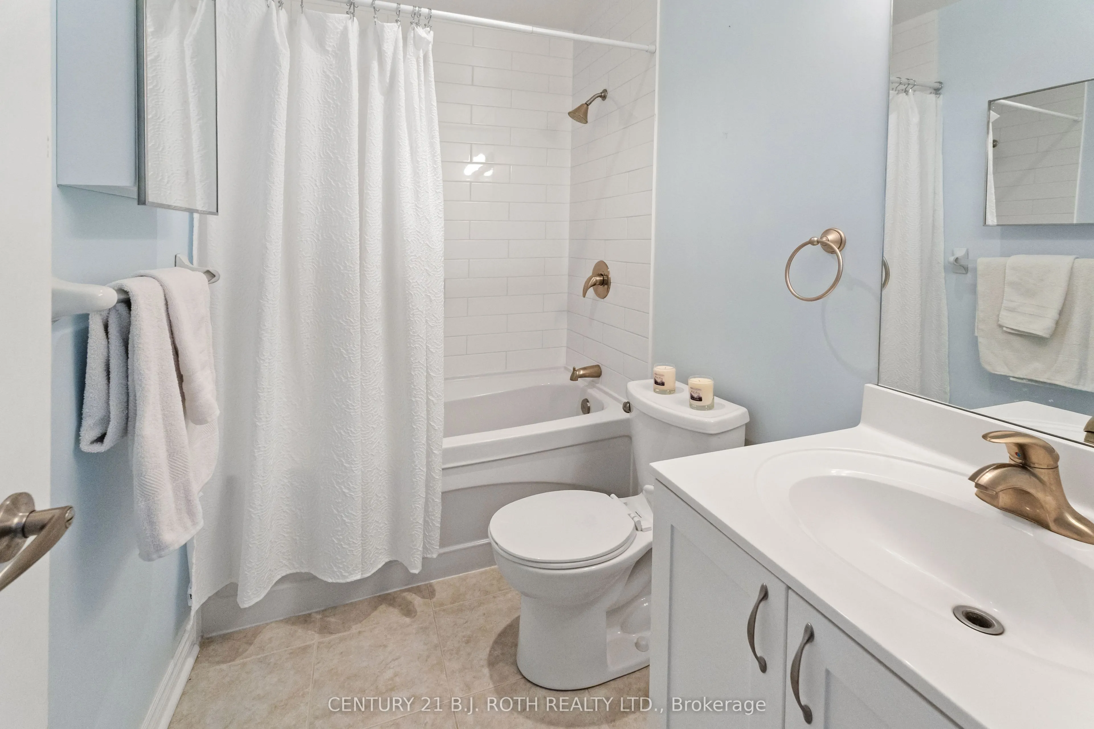 354 Atherley Road #211