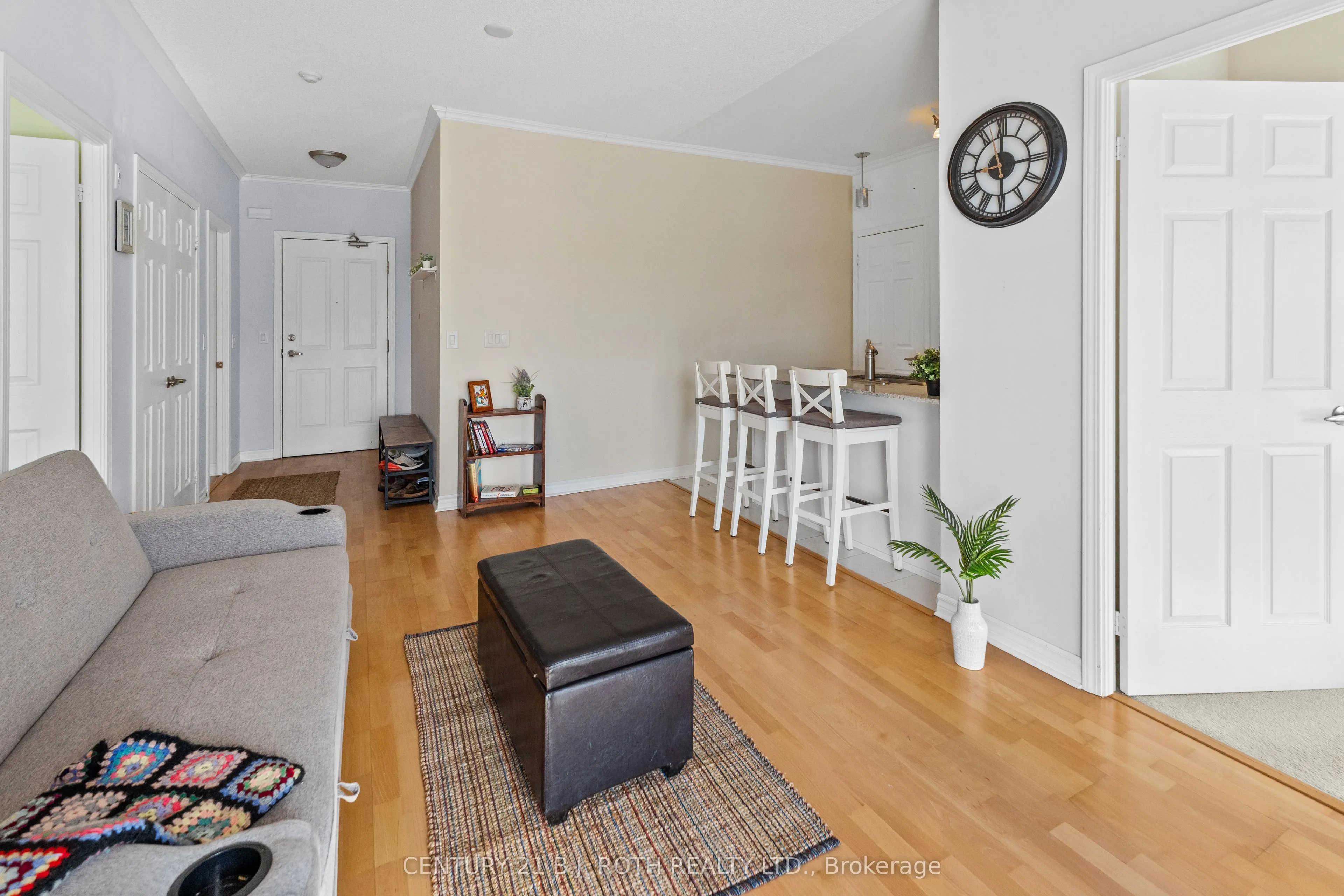 354 Atherley Road #211