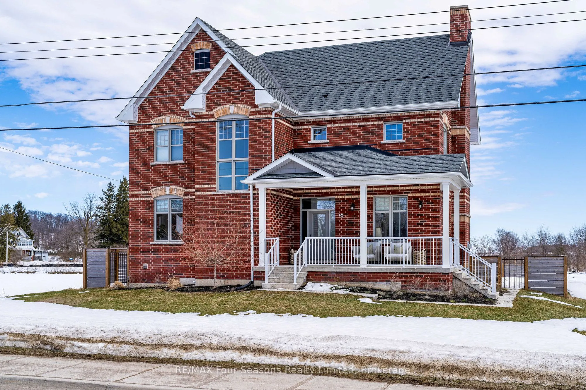 46 Francis Street E