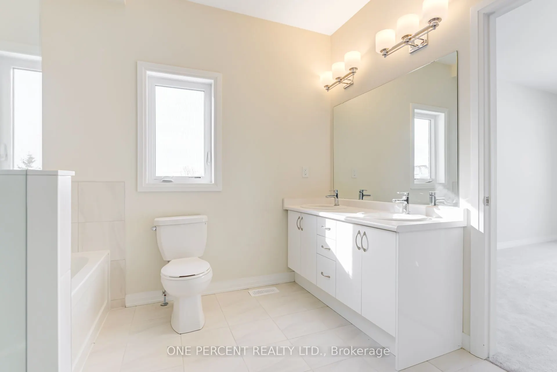 3769 Sunbank Crescent