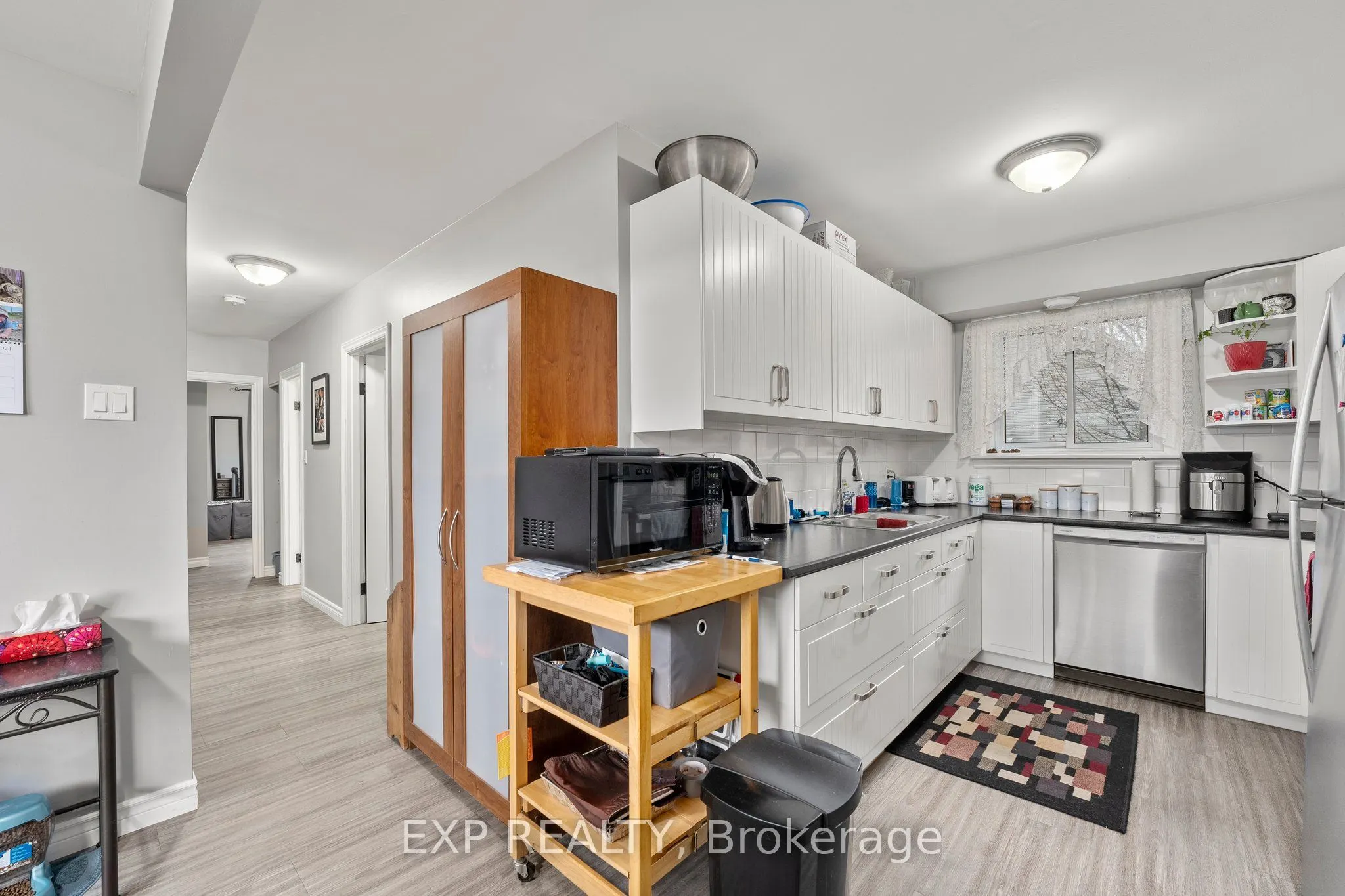 143 Westmount Drive N