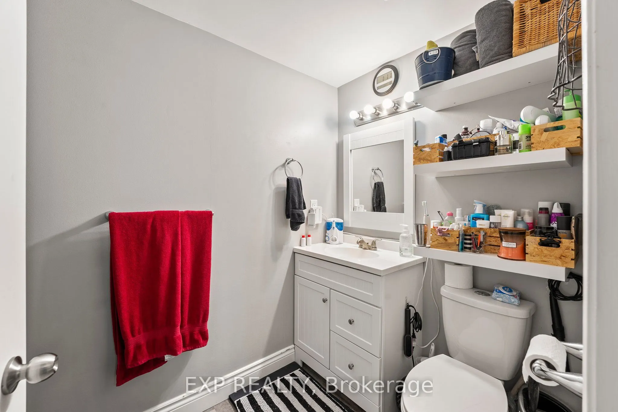 143 Westmount Drive N