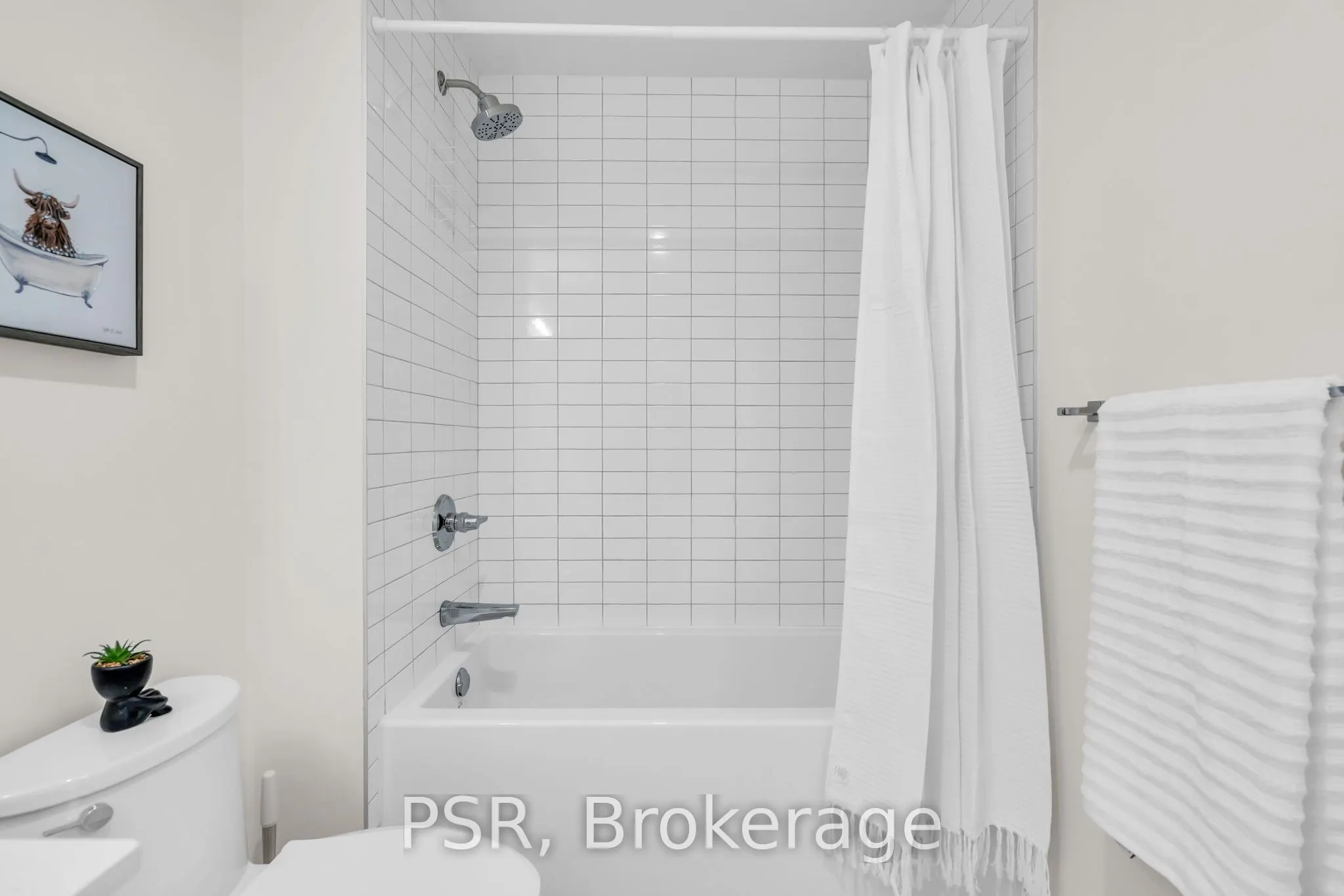 121 Mary Street, #309