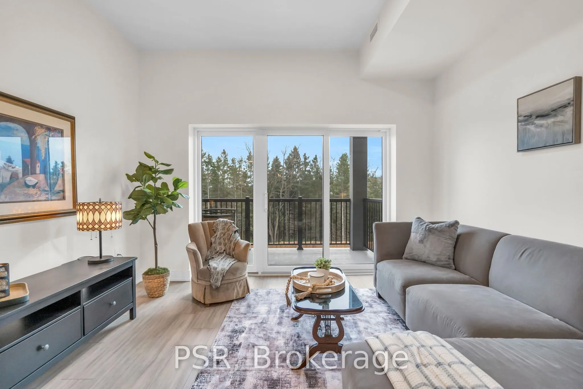 121 Mary Street, #309