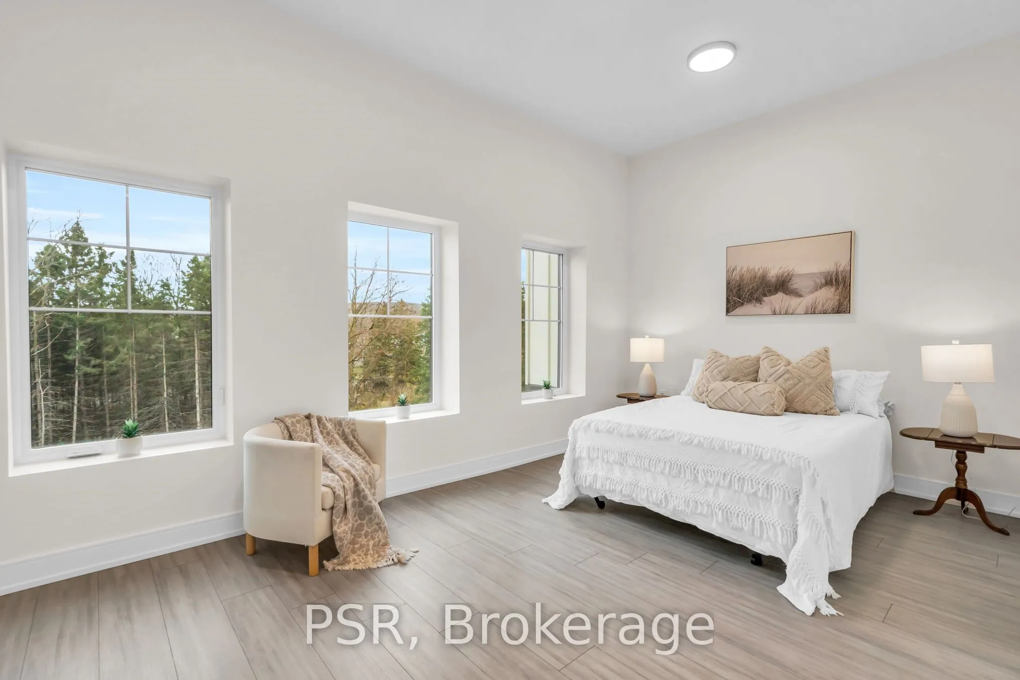 121 Mary Street, #309