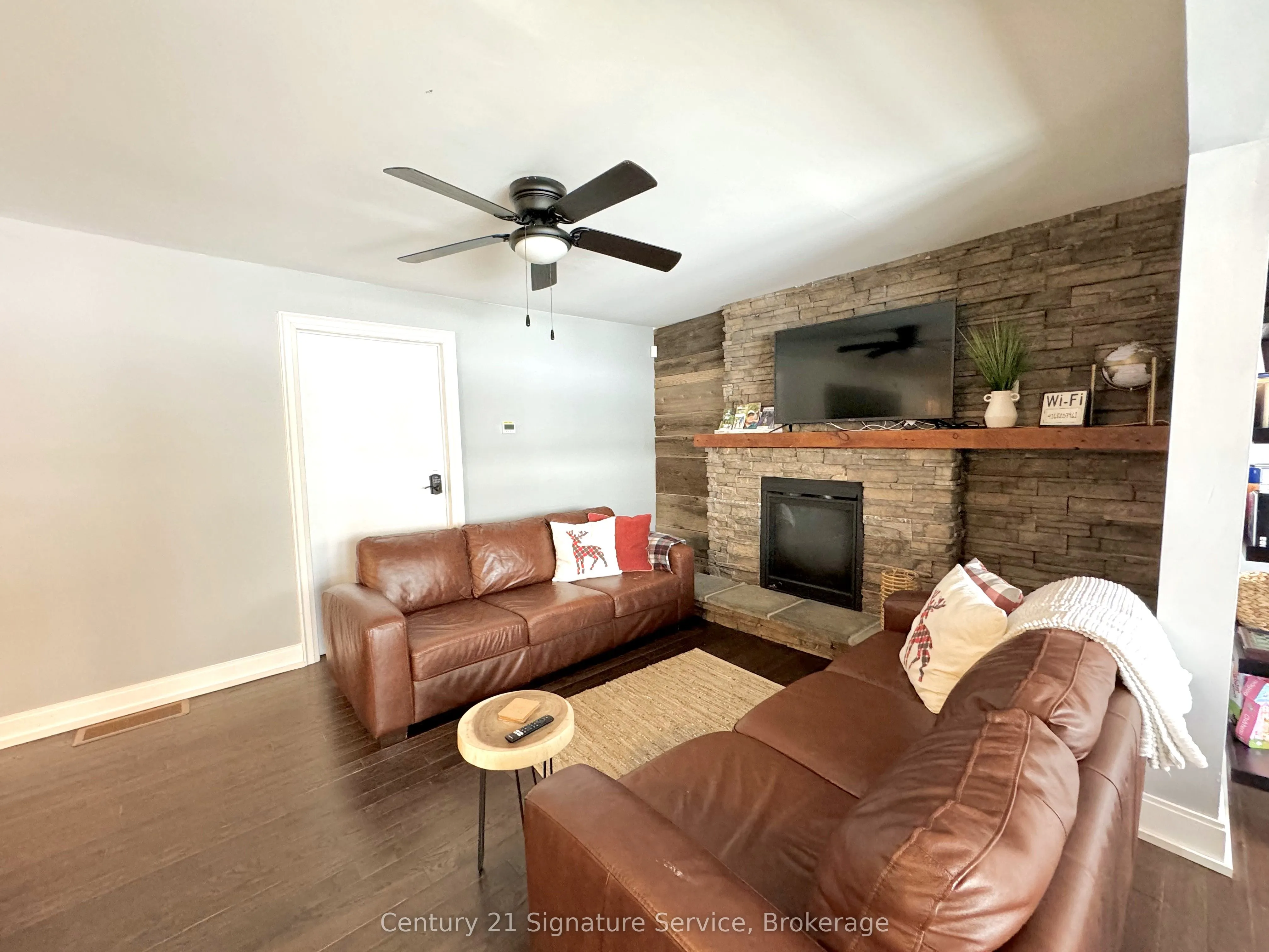 127 Maskinonge Road