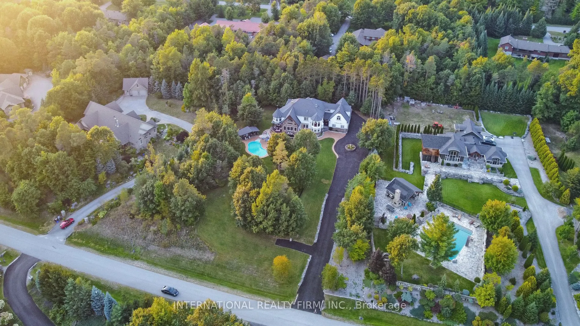 6 Pinehurst Lane