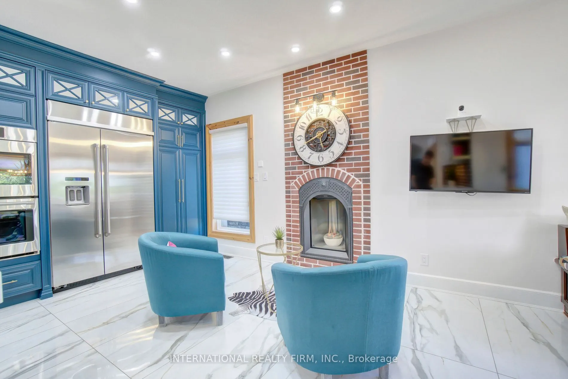 6 Pinehurst Lane