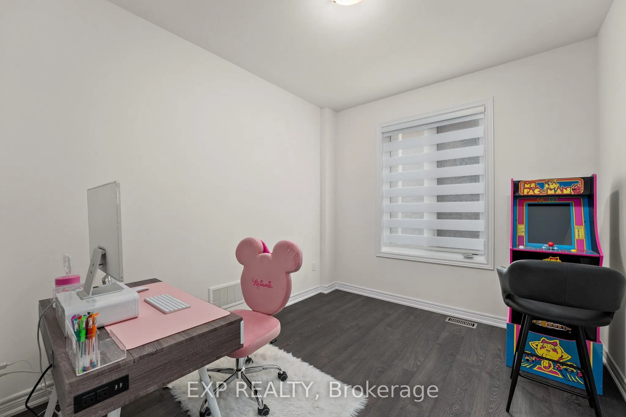 113 Rugman Crescent