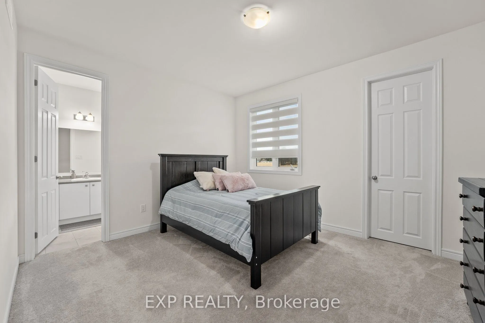 113 Rugman Crescent
