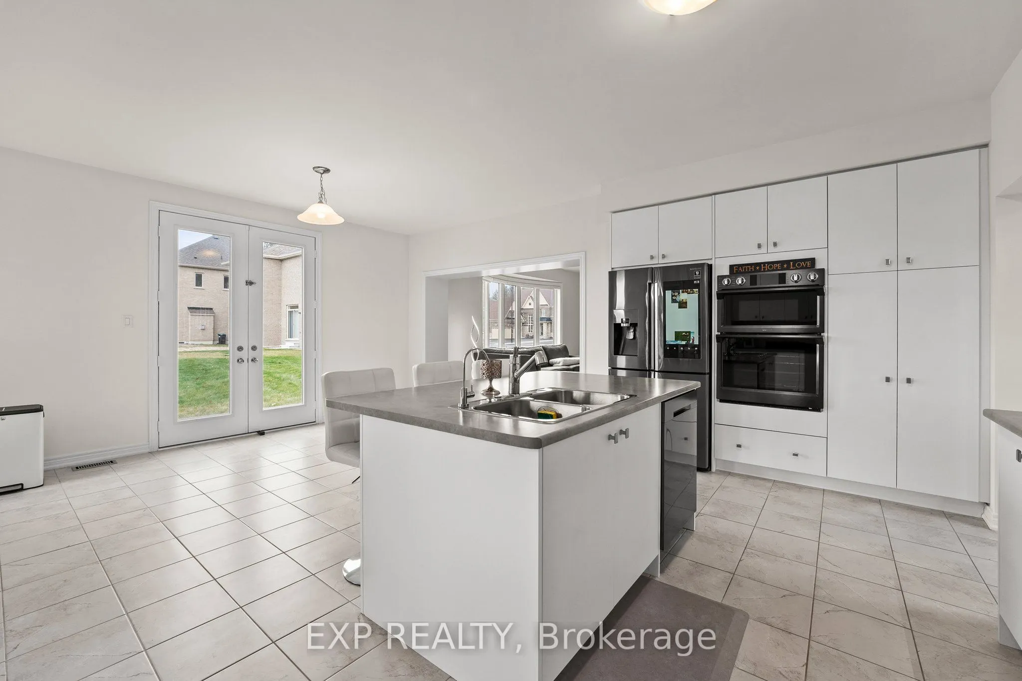 113 Rugman Crescent
