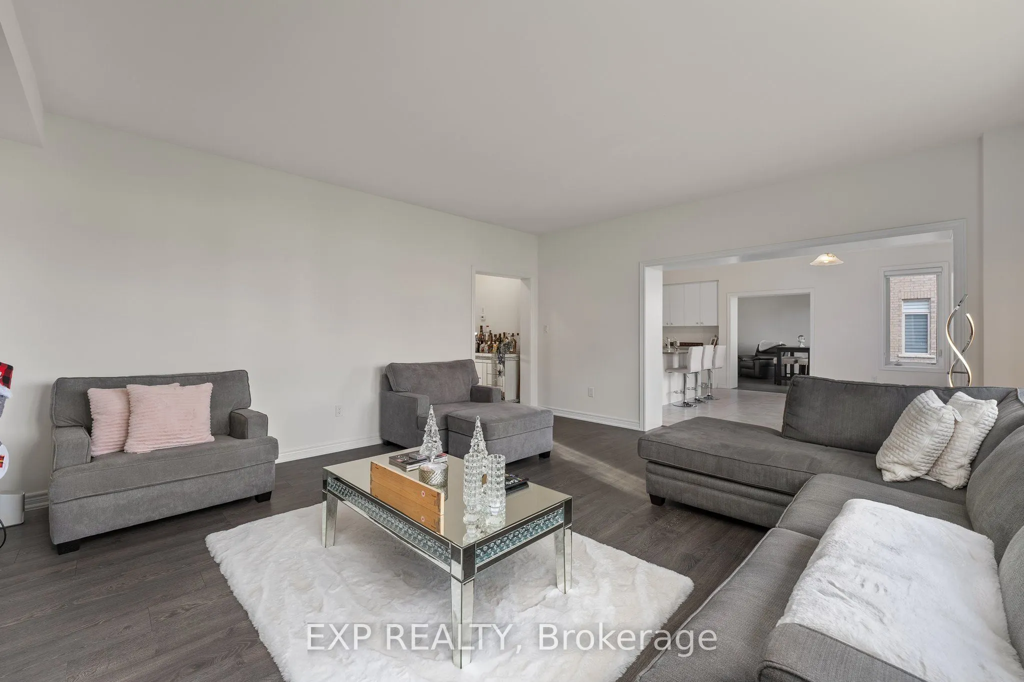 113 Rugman Crescent