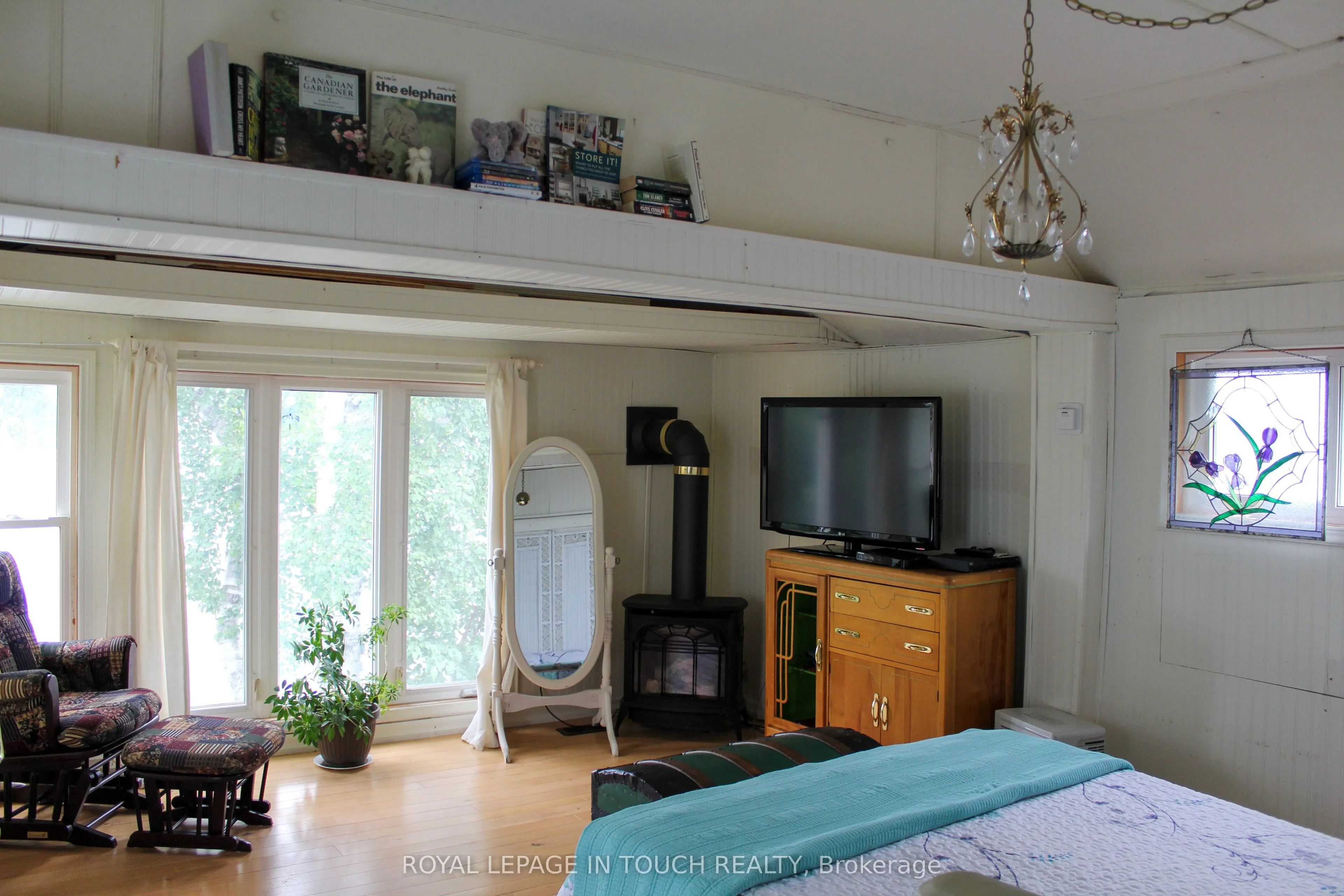 7698 Oak Point Road