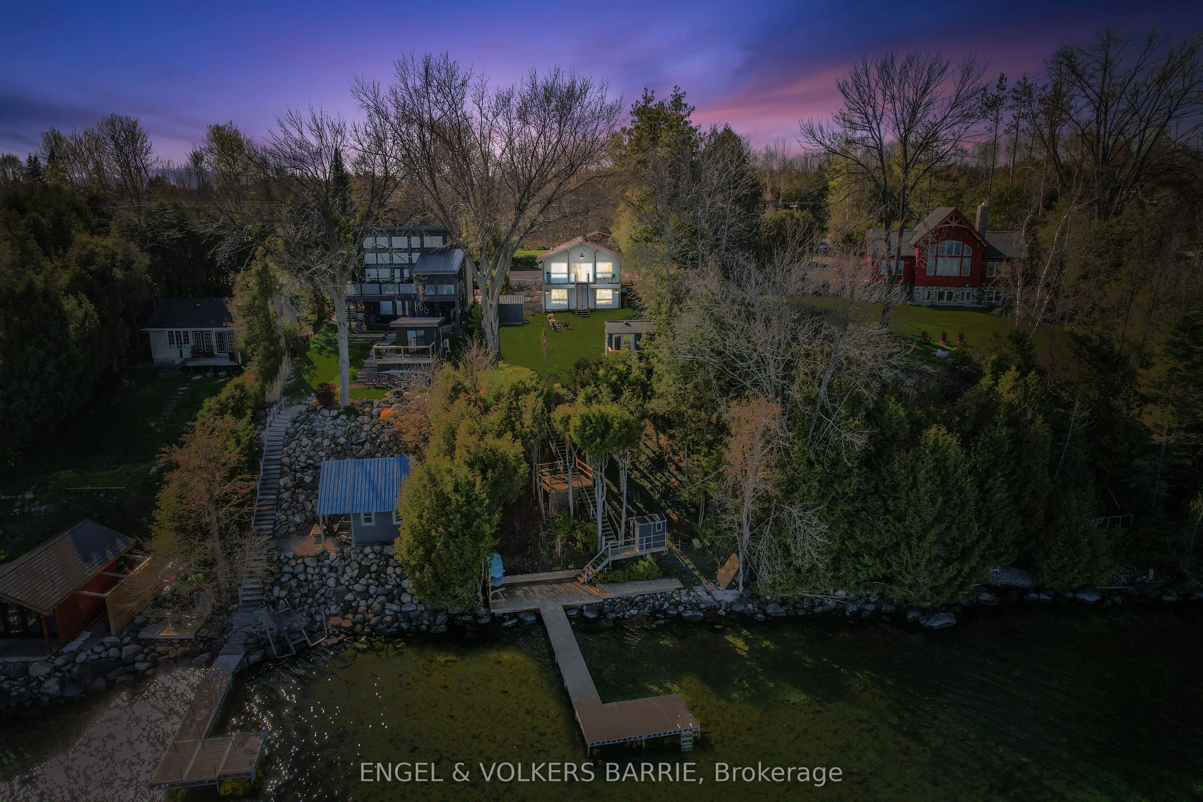 2371 Lakeshore Road E