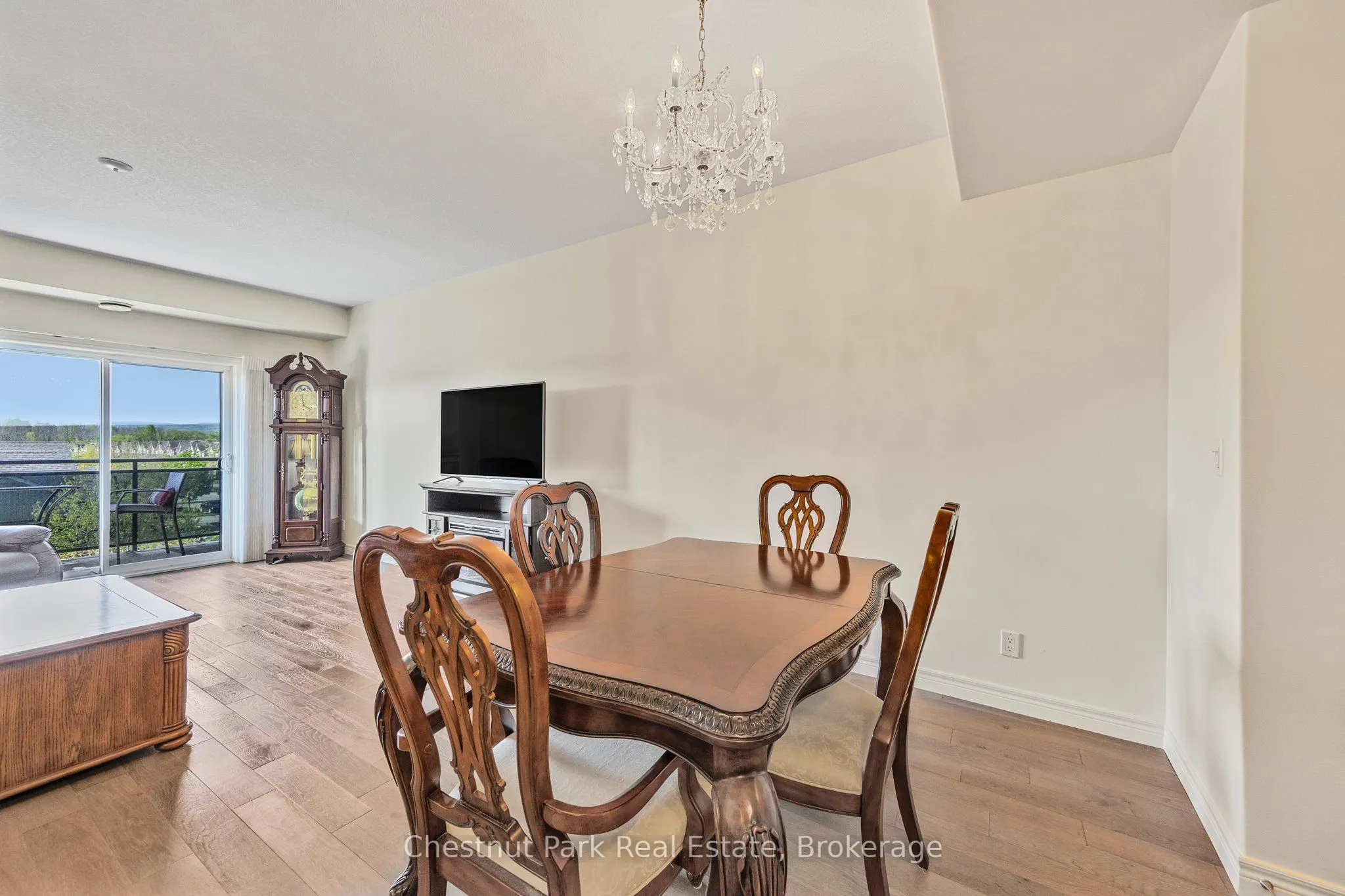 1 Chamberlain Crescent #304