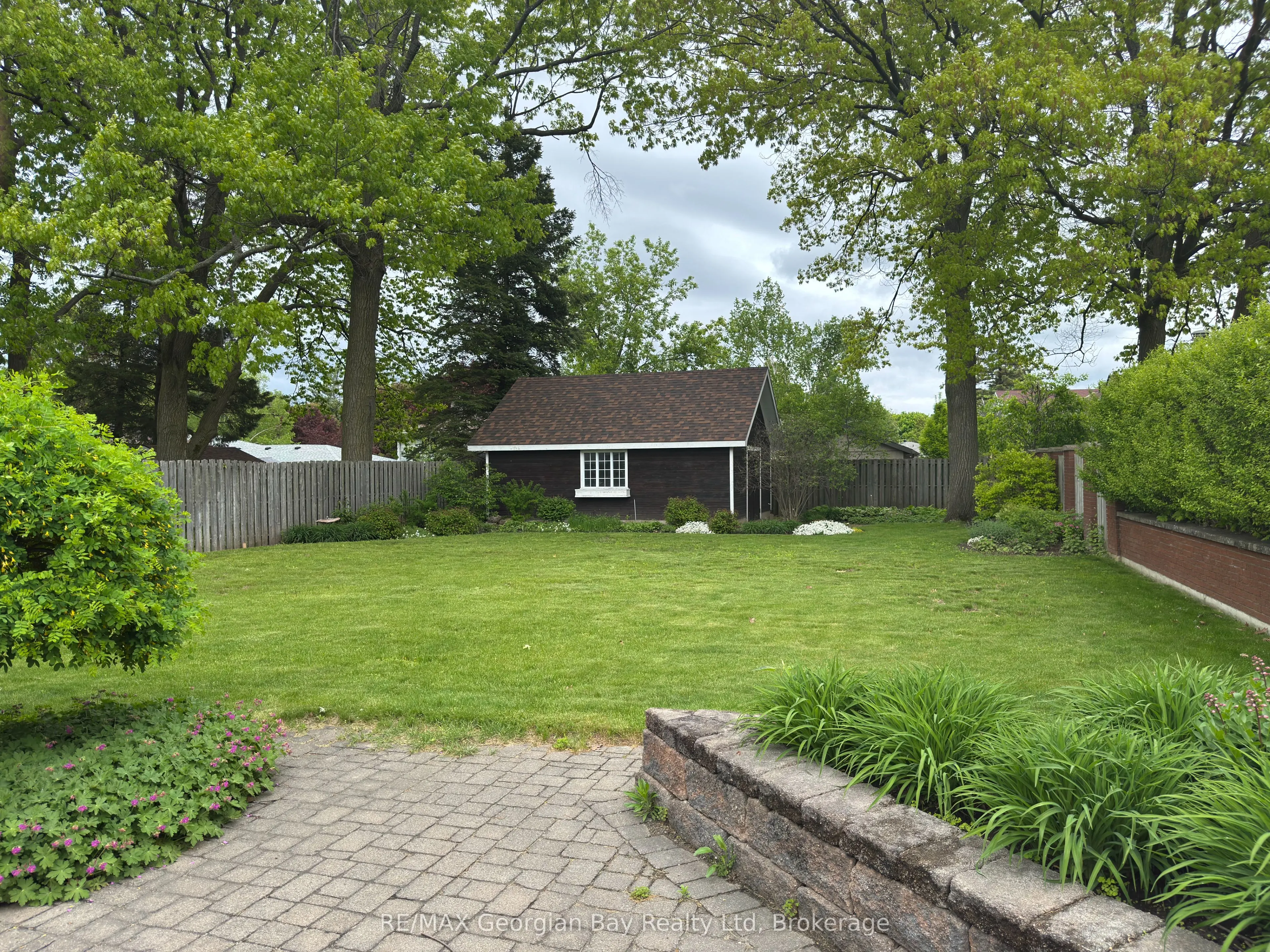 657 Manly Street