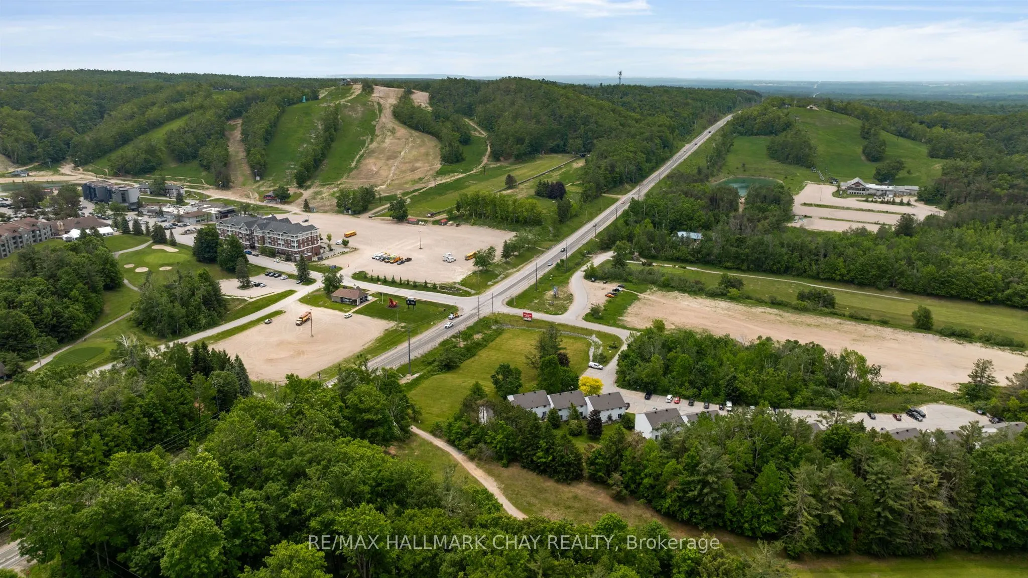 1102 Horseshoe Valley Road W, #216