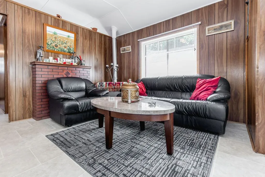1981 TINY BEACHES Road S